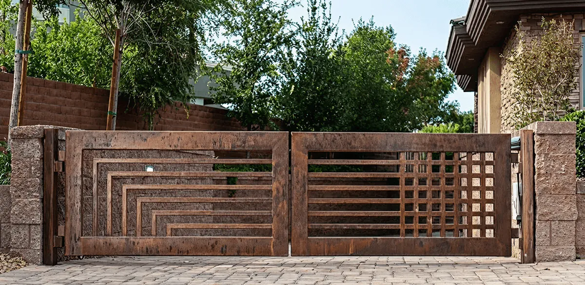 Custom driveway gate installation for a home entrance in Jackson, MS